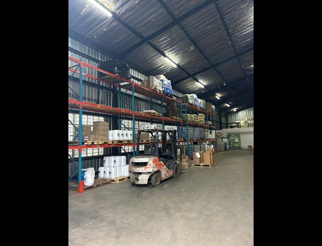 INDUSTRIAL PROPERTY TO RENT IN MERRIVALE